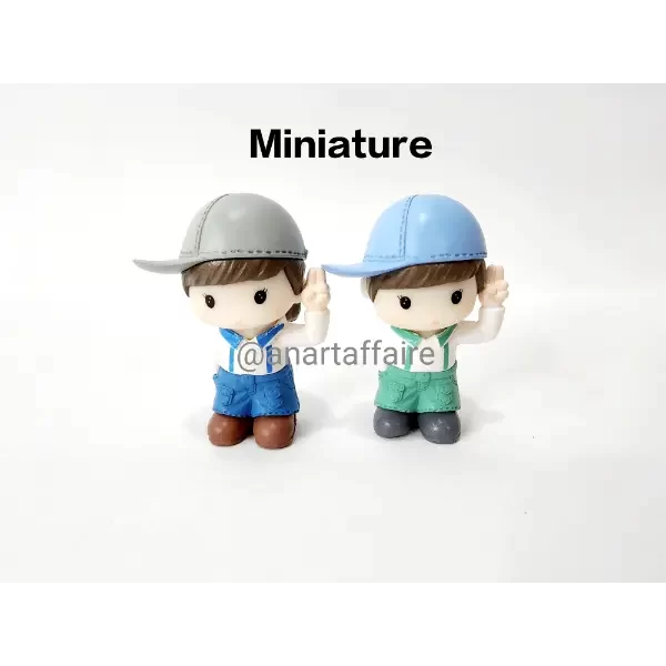 couple Miniature